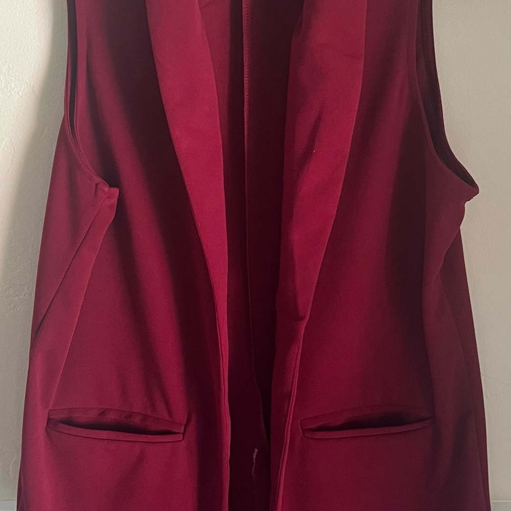 Zeagoo Women's Vest - Rich Burgundy
